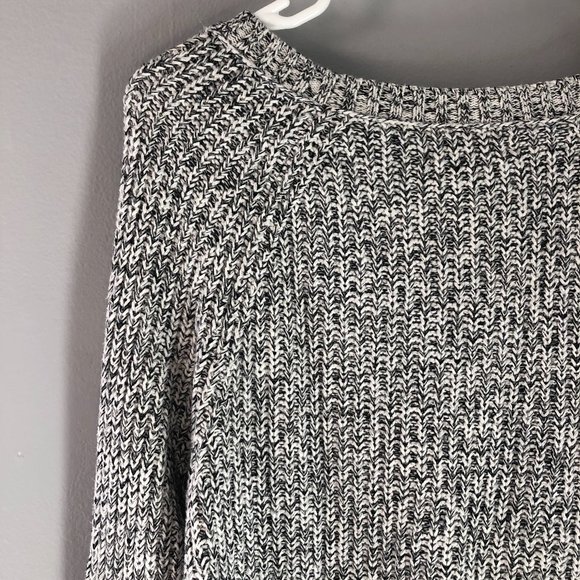 American Eagle Crewneck black and white sweater M - Picture 8 of 8
